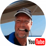 Bernhard mit YoutTube-Logo